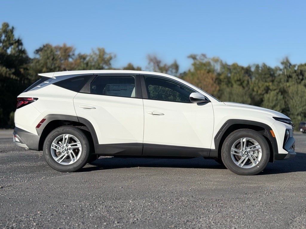 2025 Hyundai TUCSON SE FWD
