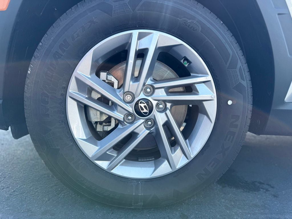 2025 Hyundai TUCSON SE