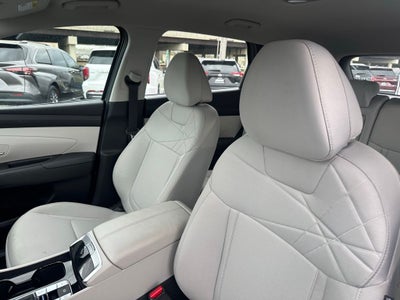 2025 Hyundai TUCSON SE