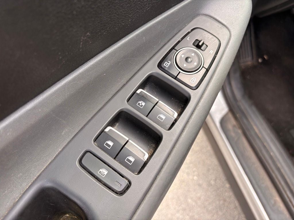 2022 Hyundai SANTA FE SE