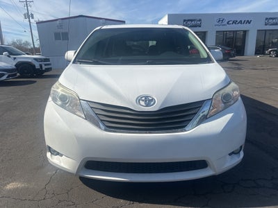 2012 Toyota Sienna Base 7 Passenger