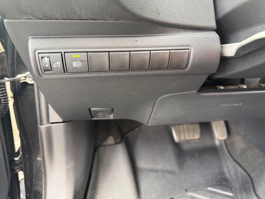 2021 Toyota Corolla LE Apple CarPlay/Android Auto