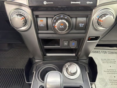 2023 Toyota 4Runner SR5 Premium LIFTED!! / 1-OWNER / CLEAN CAR-FAX