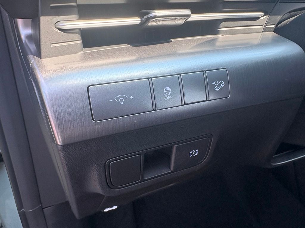2027 Hyundai KONA SE