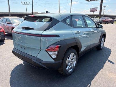 2027 Hyundai KONA SE