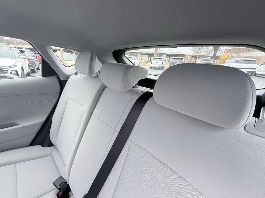 2026 Hyundai KONA SE FWD