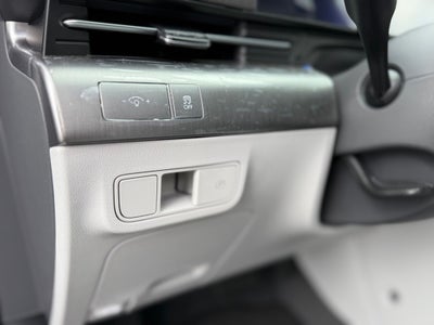 2025 Hyundai KONA ELECTRIC SEL