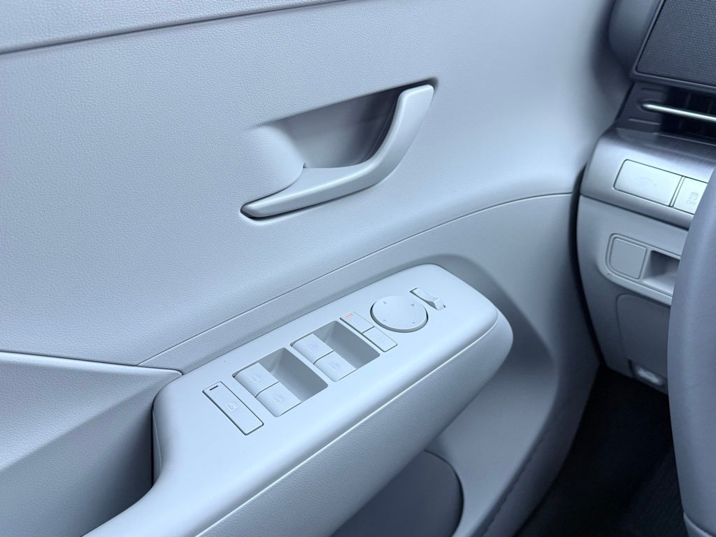 2025 Hyundai KONA ELECTRIC SEL