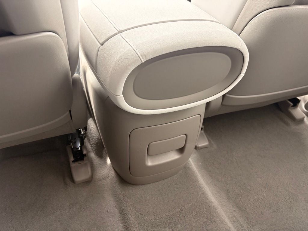 2027 Hyundai PALISADE HYBRID SEL Premium 7 Passenger