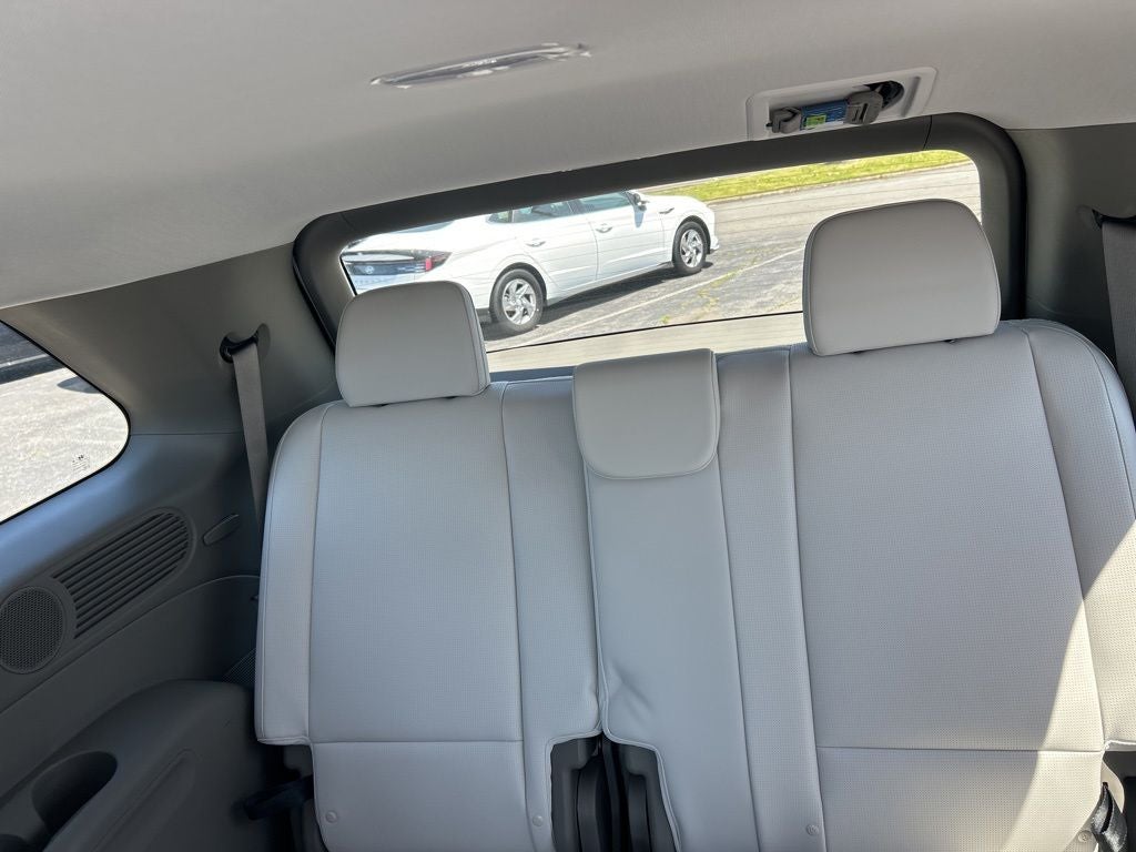 2026 Hyundai PALISADE HYBRID SEL 7 Passenger