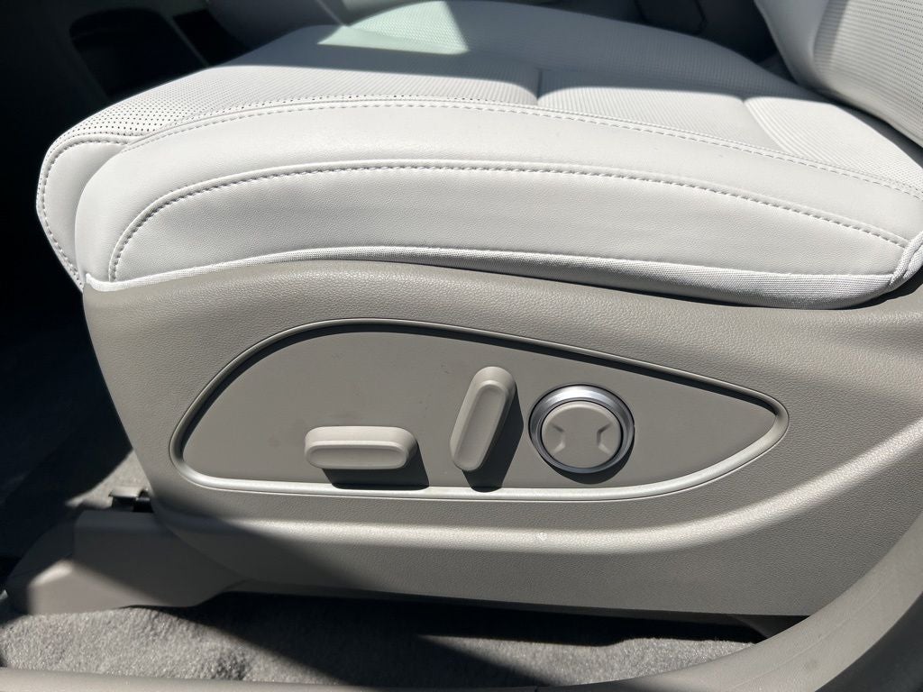 2026 Hyundai PALISADE HYBRID SEL 7 Passenger
