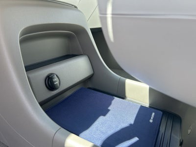2026 Hyundai PALISADE HYBRID SEL 7 Passenger