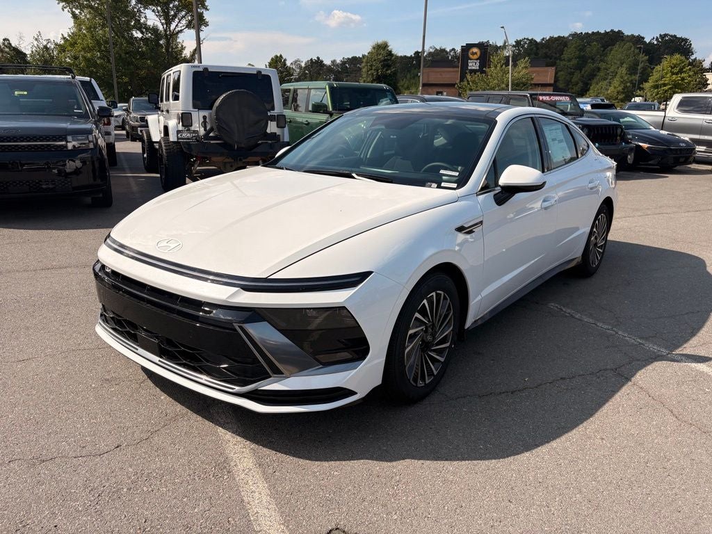 2026 Hyundai SONATA HYBRID SEL