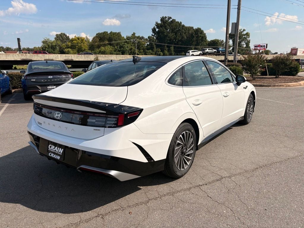 2026 Hyundai SONATA HYBRID SEL