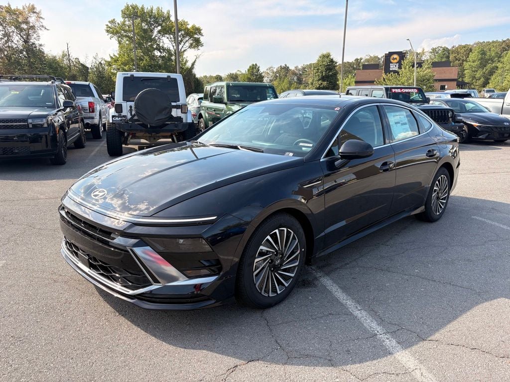 2026 Hyundai SONATA HYBRID SEL