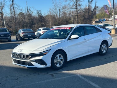 2025 Hyundai ELANTRA SE