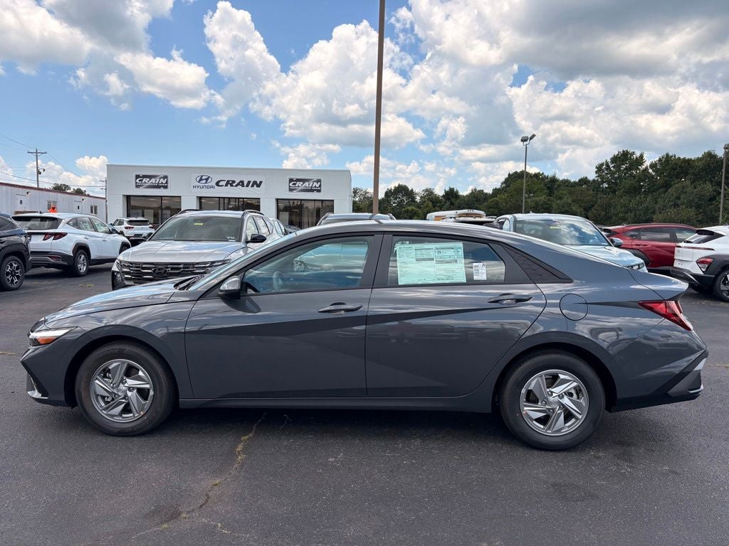 2026 Hyundai ELANTRA SE