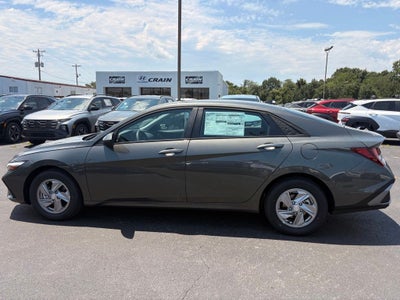 2026 Hyundai ELANTRA SE