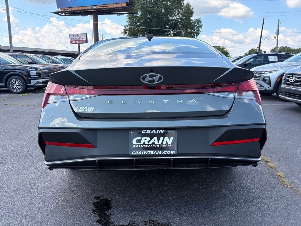 2026 Hyundai ELANTRA SE