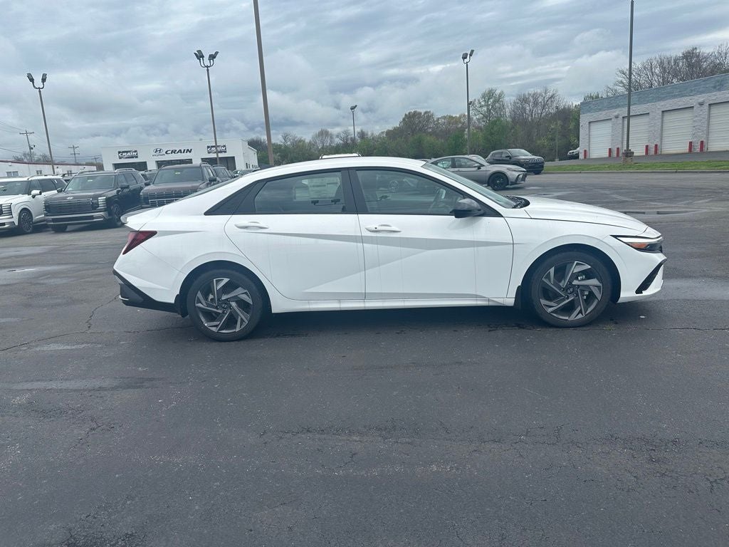 2025 Hyundai ELANTRA SEL Sport