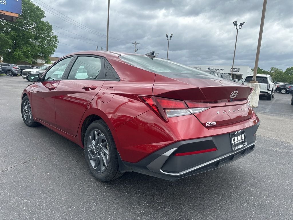 2024 Hyundai ELANTRA SEL