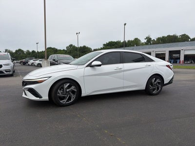 2024 Hyundai ELANTRA SEL
