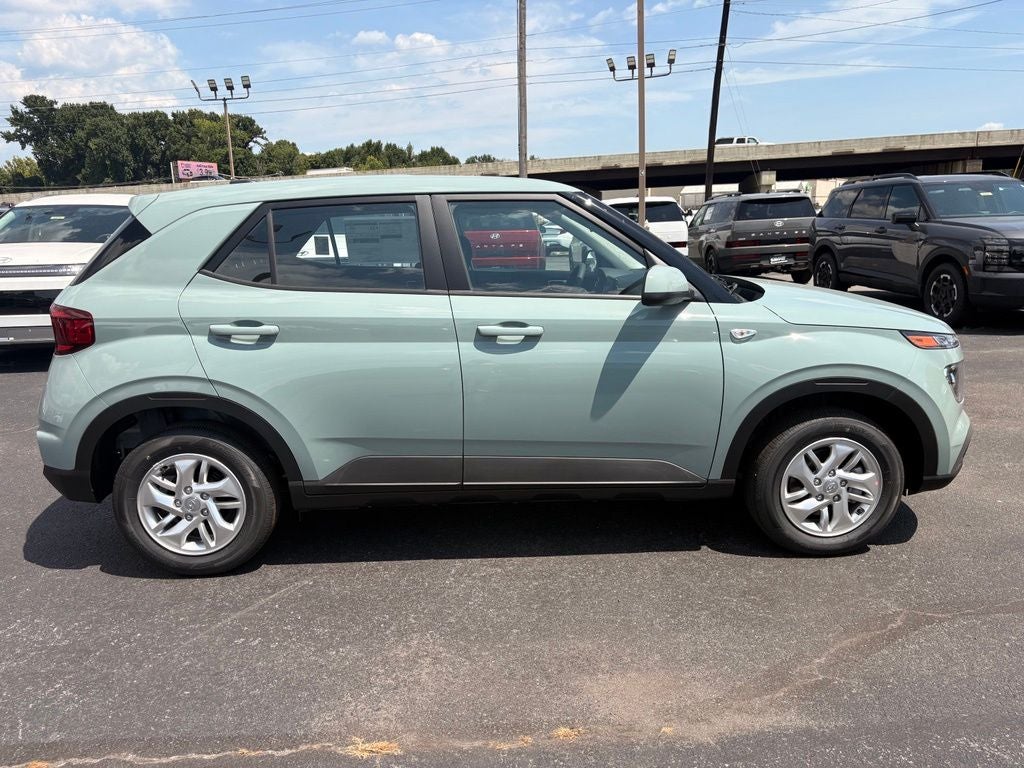2026 Hyundai VENUE SE