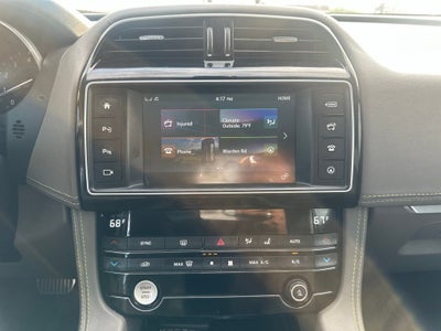 2018 Jaguar F-PACE 35t R-Sport Clean Carfax / Navigation / Power Sunroof / Power