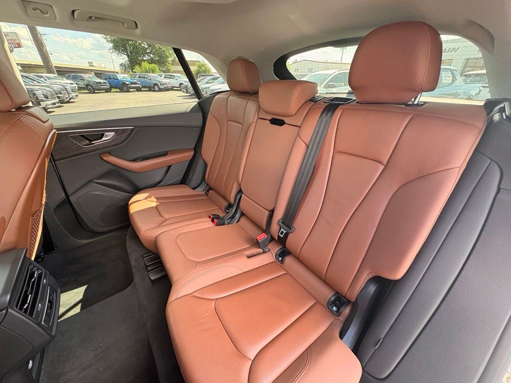2022 Audi Q8 55 Premium quattro