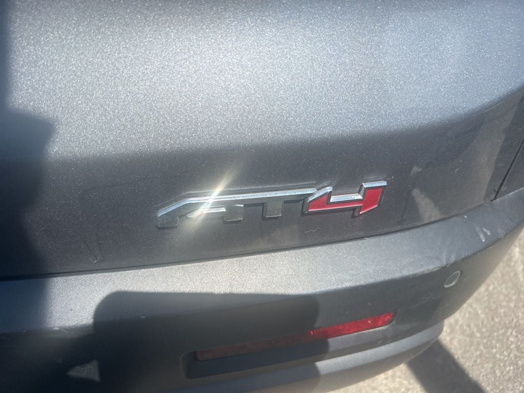 2022 GMC Acadia AT4