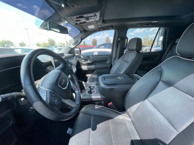 2022 GMC Yukon SLT Premium Luxury Package-Clean Carfax