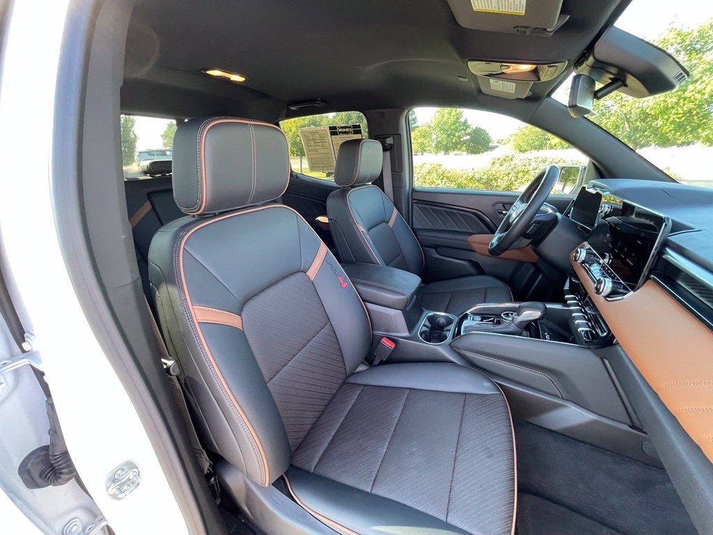 2025 GMC Canyon AT4