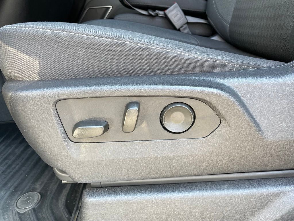 2025 GMC Sierra 1500 SLE