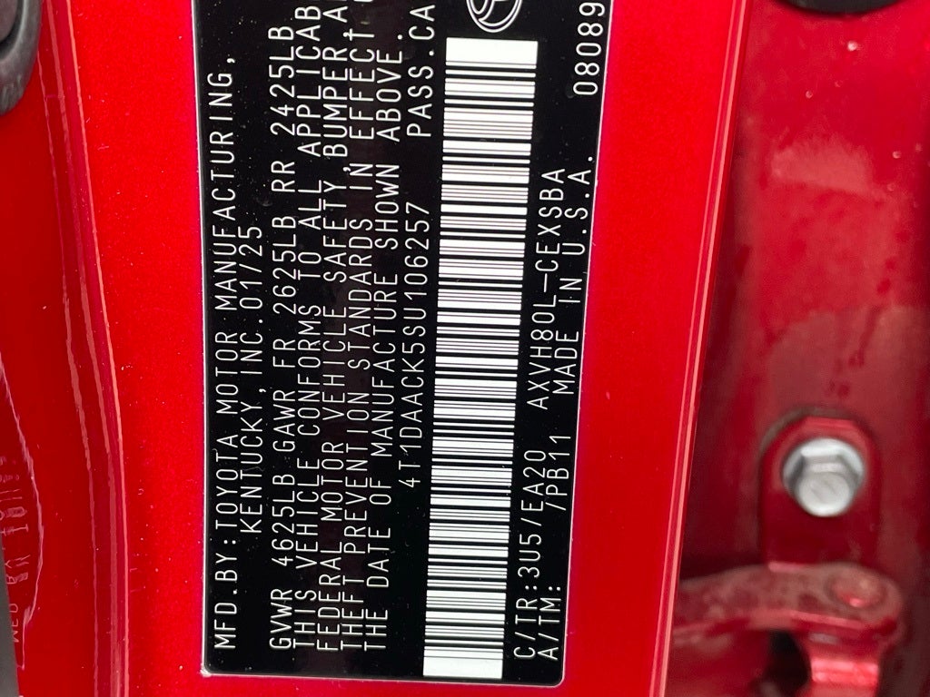 2025 Toyota Camry SE