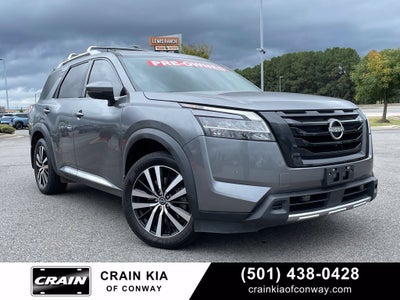 2023 Nissan Pathfinder Platinum