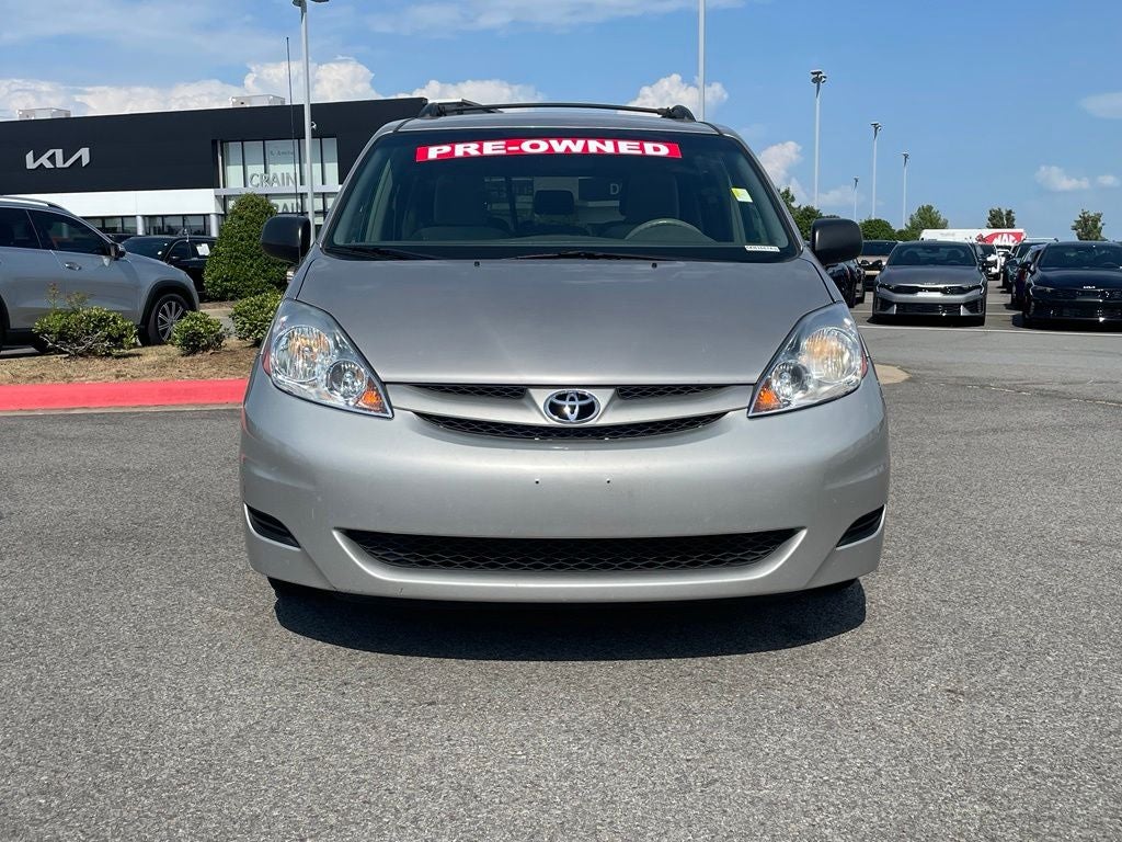 2009 Toyota Sienna LE