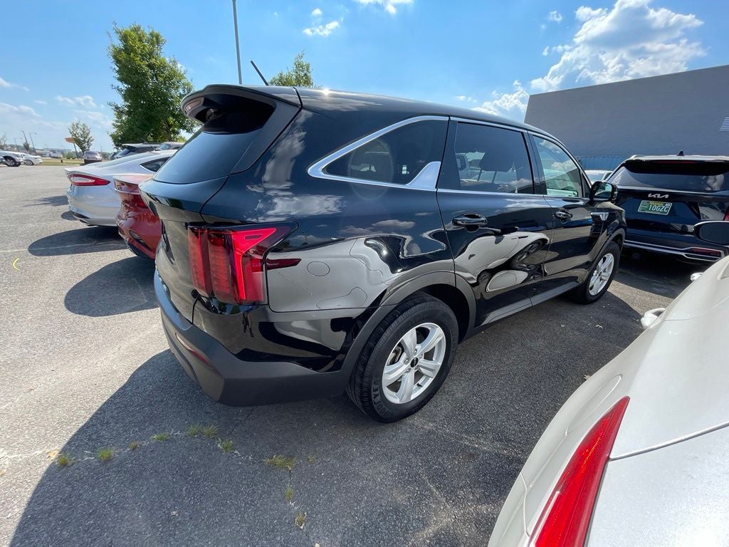 2022 Kia Sorento LX