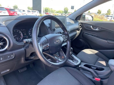 2022 Hyundai KONA SEL