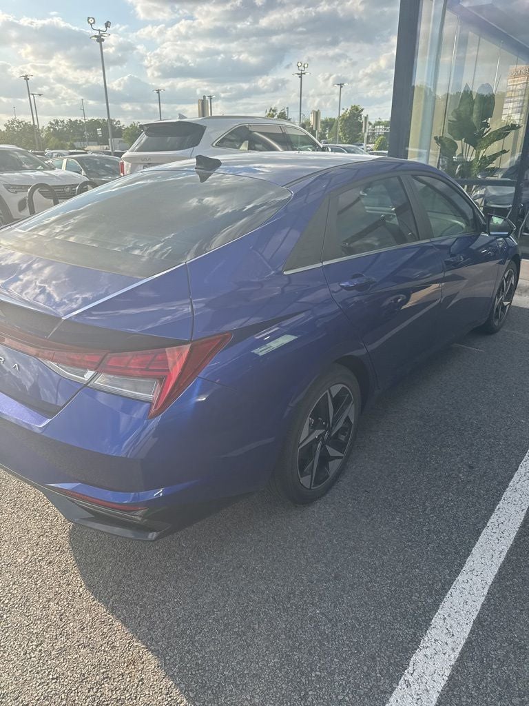 2022 Hyundai ELANTRA SEL