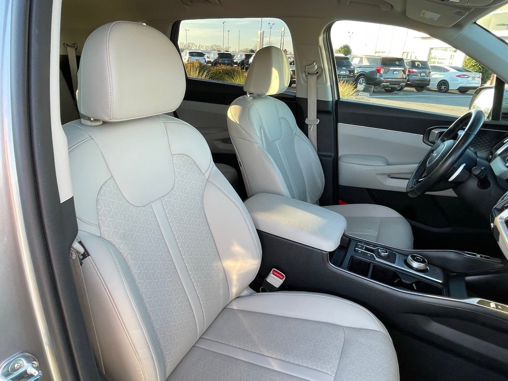 2022 Kia Sorento Hybrid S