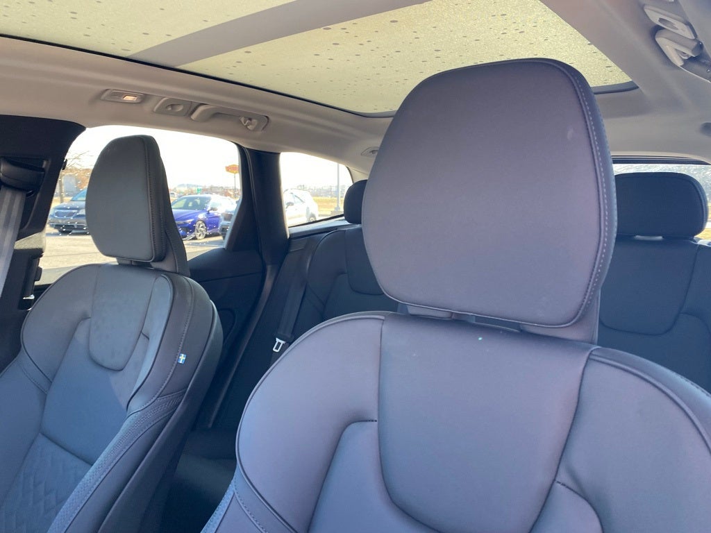 2026 Volvo XC60 B5 Core