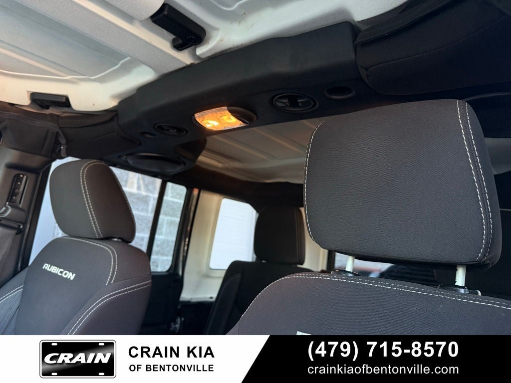 2014 Jeep Wrangler Unlimited Rubicon - LIFTED! / 4WD / CLEAN CARFAX