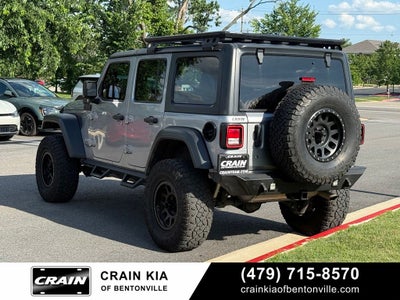 2018 Jeep Wrangler Unlimited Sport - 4WD / CLEAN CARFAX / LIFTED!