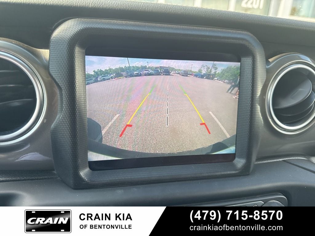 2018 Jeep Wrangler Unlimited Sahara - 4WD / CLEAN CARFAX / ONE OWNER
