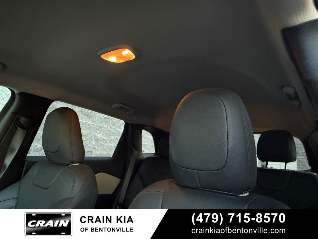 2016 Jeep Cherokee Latitude - CLEAN CARFAX