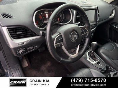 2016 Jeep Cherokee Trailhawk - 4WD / SUNROOF / CLEAN CARFAX