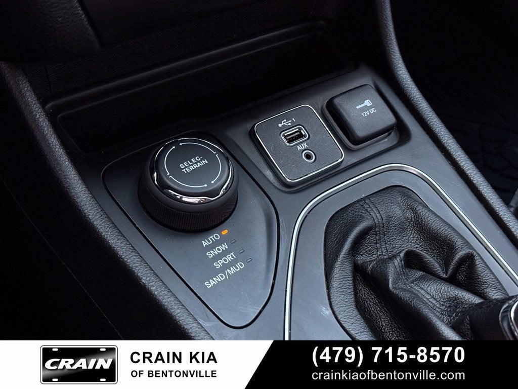 2021 Jeep Cherokee Latitude Lux - 4WD / PANO SUNROOF / CLEAN CARFAX