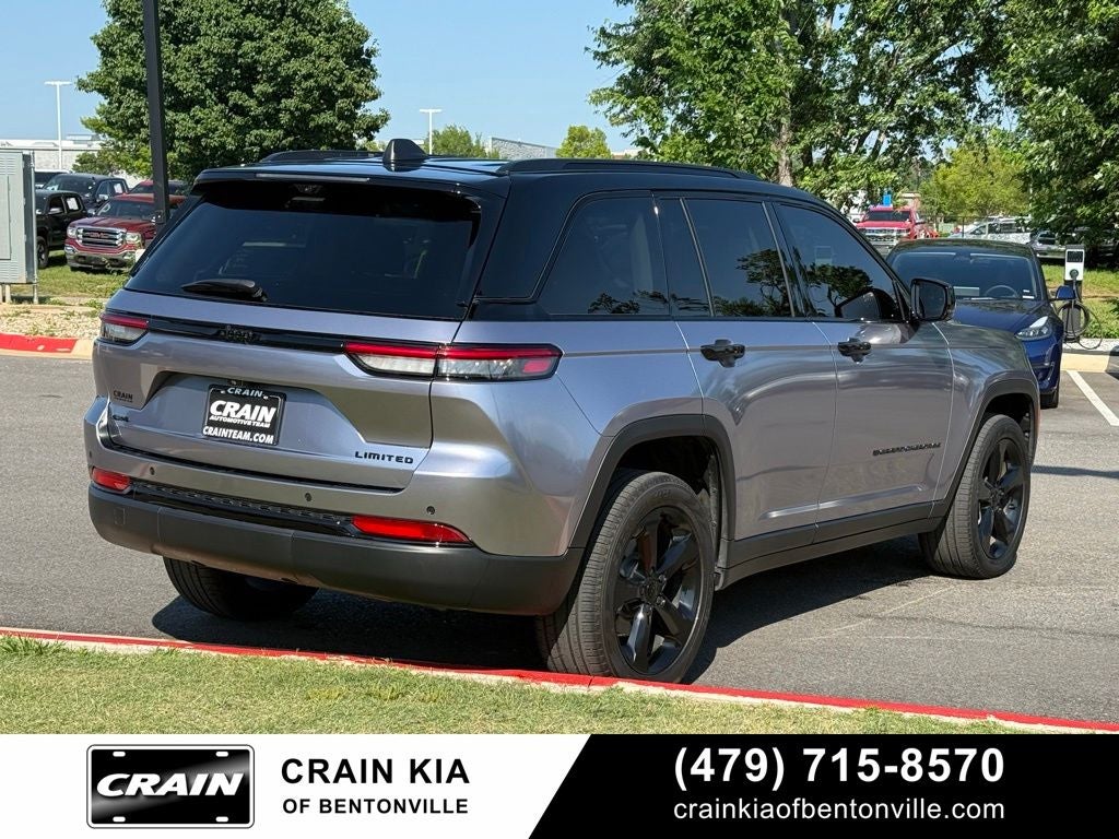 2023 Jeep Grand Cherokee Limited - 4WD / PANORAMIC SUNROOF / ONE OWNER