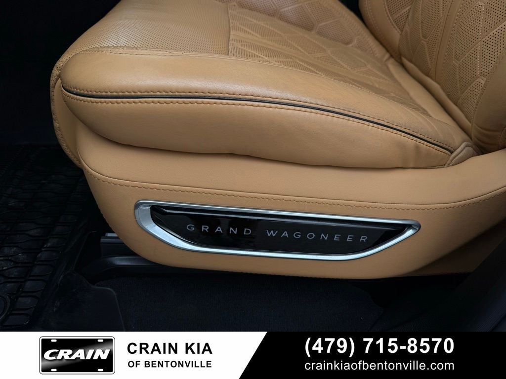 2022 Jeep Grand Wagoneer Series III - 4WD / PANORAMIC SUNROOF / CLEAN CARFAX