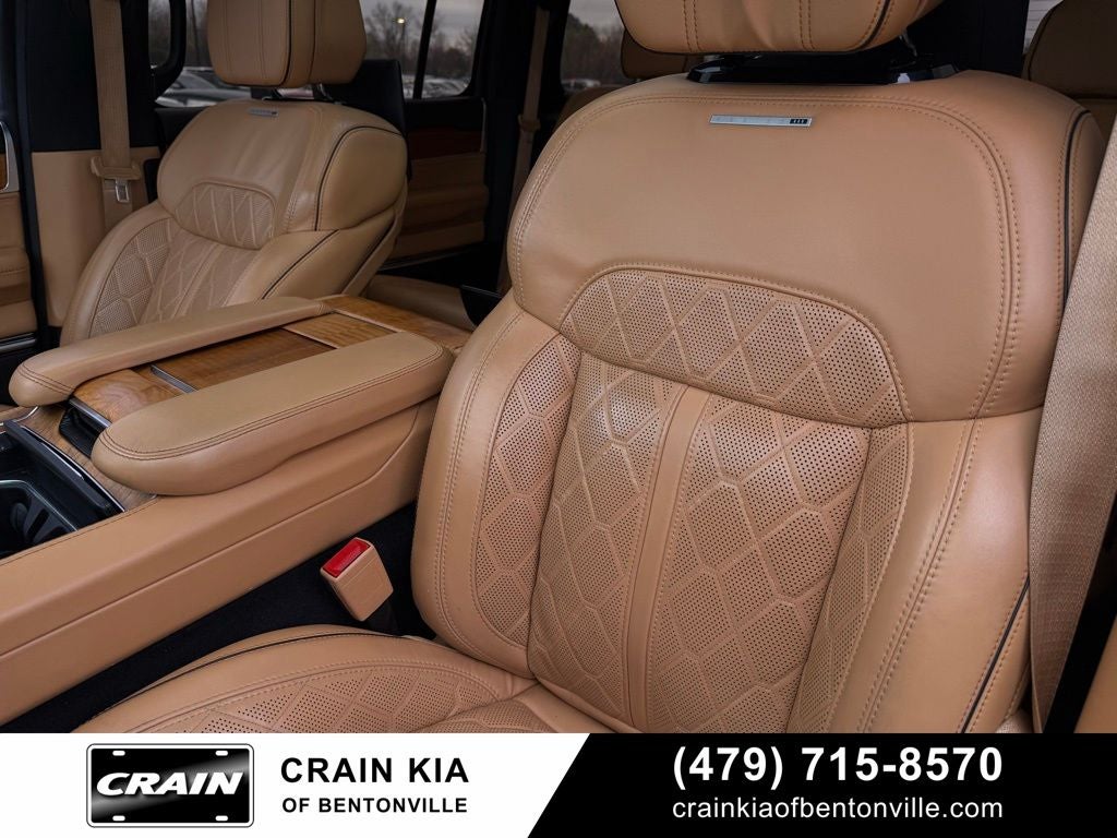 2022 Jeep Grand Wagoneer Series III - 4WD / PANORAMIC SUNROOF / CLEAN CARFAX